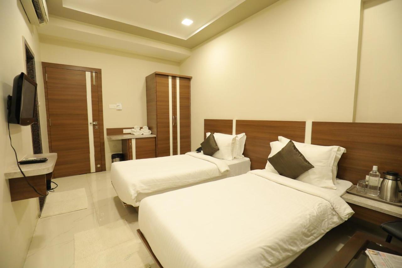 Highland Resort Lonavala Esterno foto