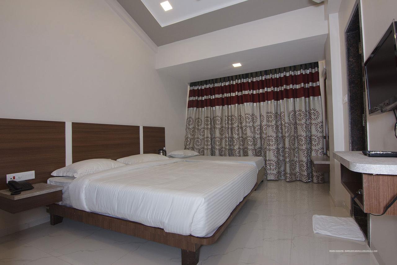 Highland Resort Lonavala Esterno foto