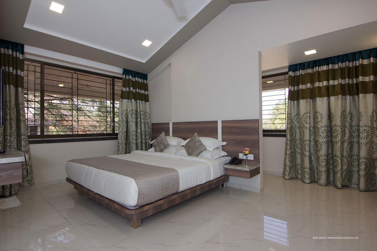 Highland Resort Lonavala Esterno foto