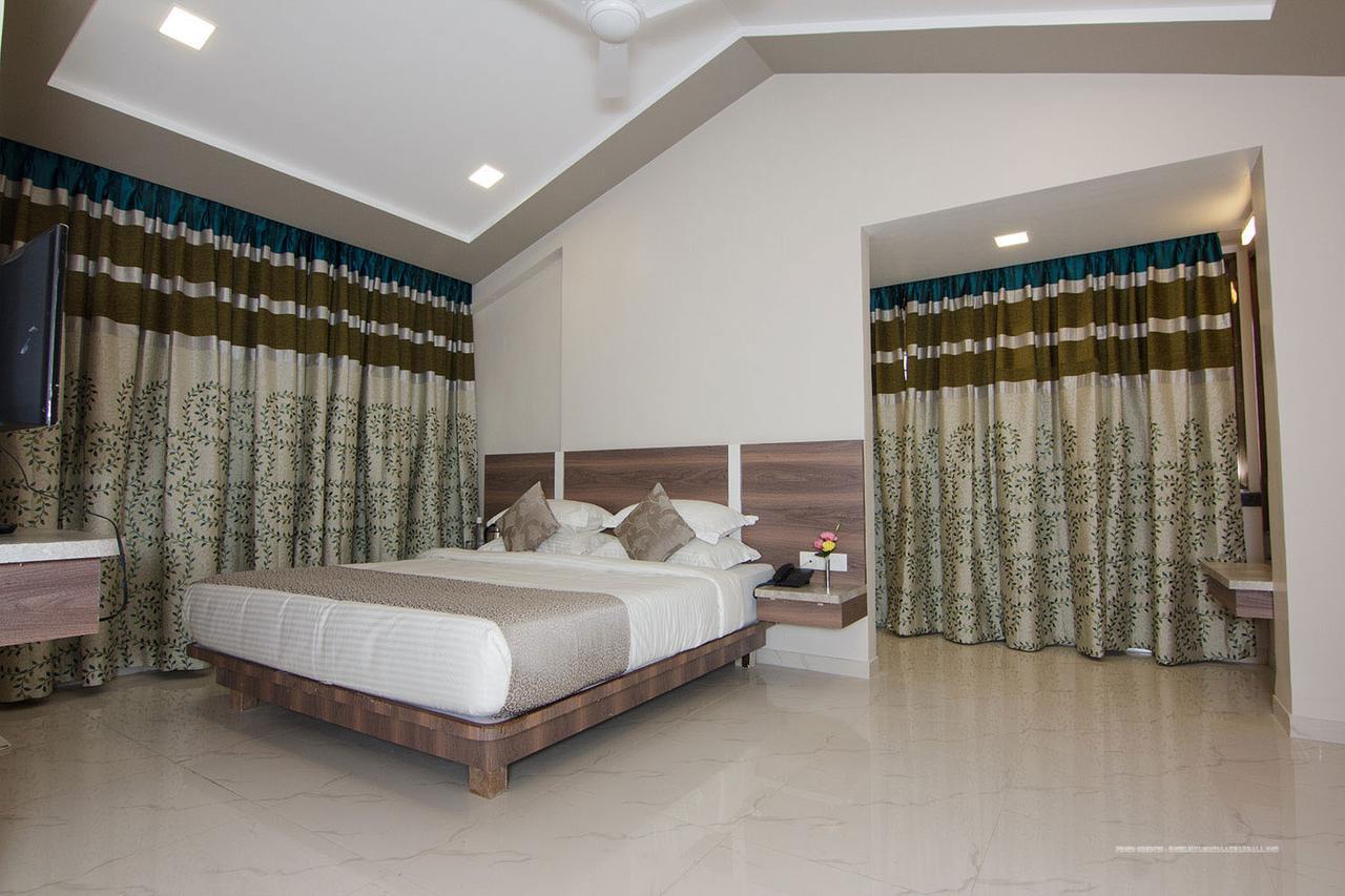 Highland Resort Lonavala Esterno foto